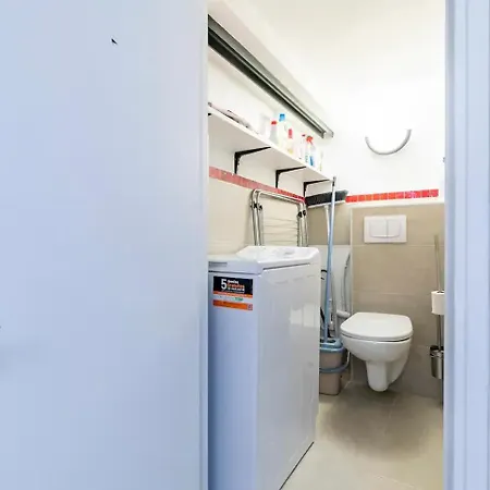 Apartment Gare Du Nord Confortable Pied A Terre Avec Patio